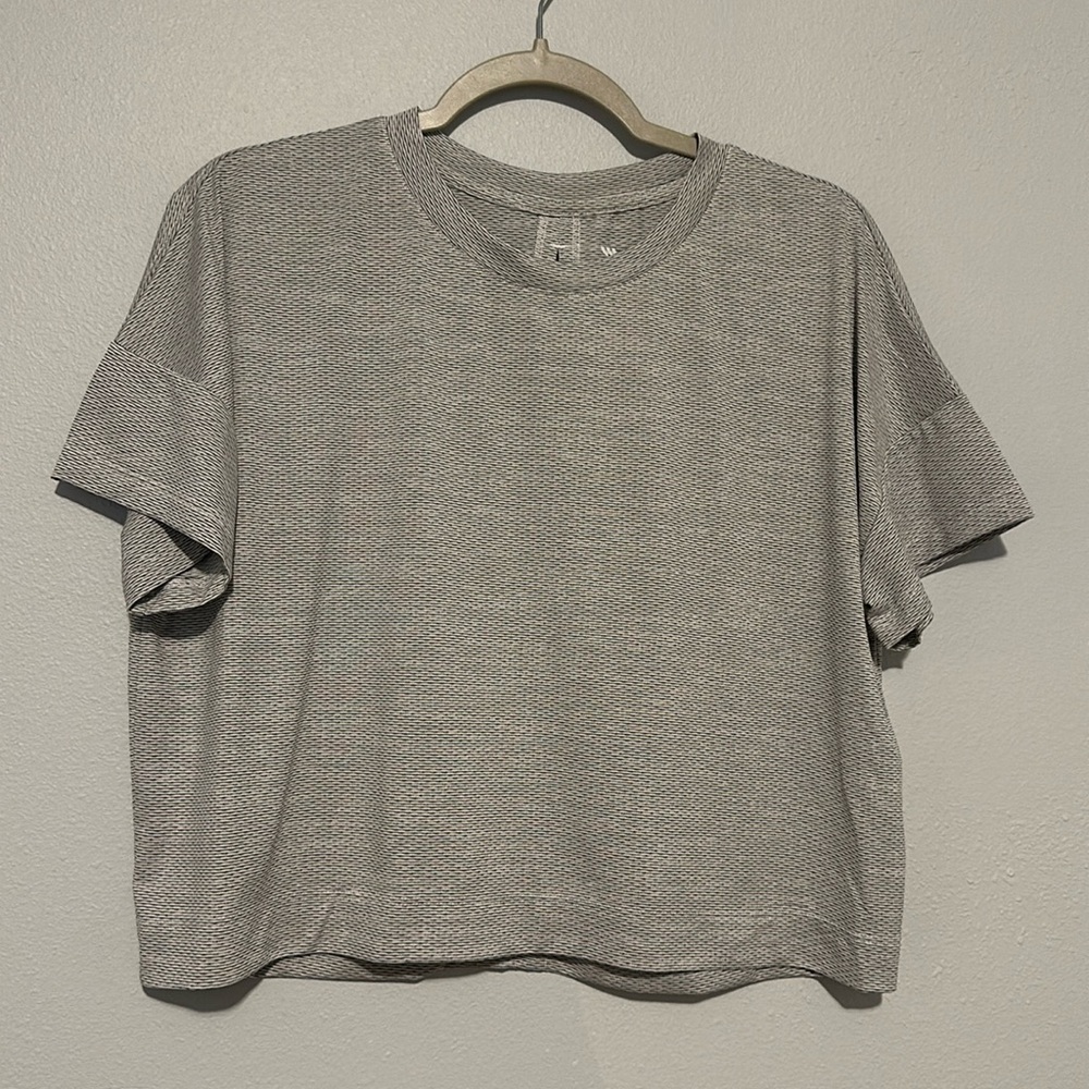 Grey cropped workout top